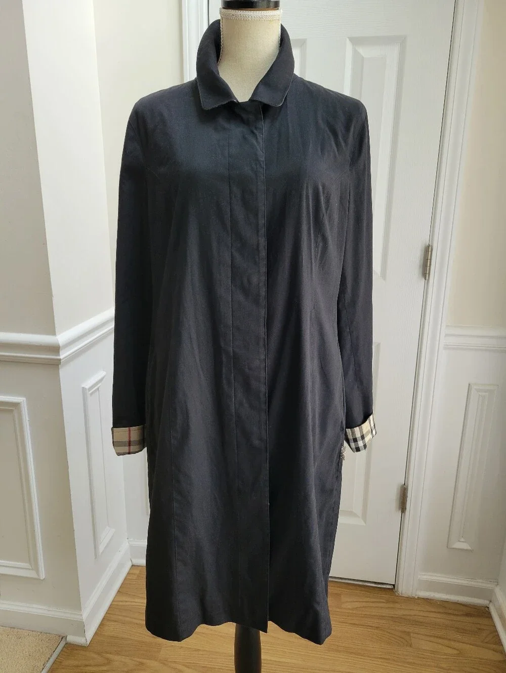 Burberry London Vintage Black Nova Check Snap Front Coat Size 12 - Picture 2 of 16